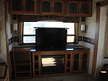 2011 Keystone Montana Photo #7