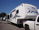 2004 Keystone Montana Photo #12