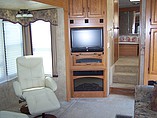 2007 Keystone Montana Photo #21