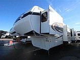 2010 Keystone Montana Photo #3