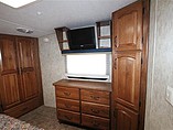 2010 Keystone Montana Photo #13