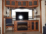 2011 Keystone Montana Photo #7