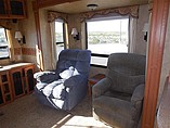 2009 Keystone Montana Photo #5