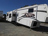 2009 Keystone Montana Photo #3