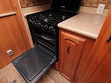 2009 Keystone Montana Photo #9