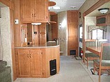 2009 Keystone Montana Photo #7
