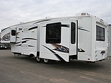 2010 Keystone Montana Photo #3