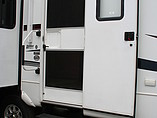 2010 Keystone Montana Photo #5