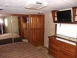 2010 Keystone Montana Photo #13