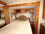 2005 Keystone Montana Photo #11