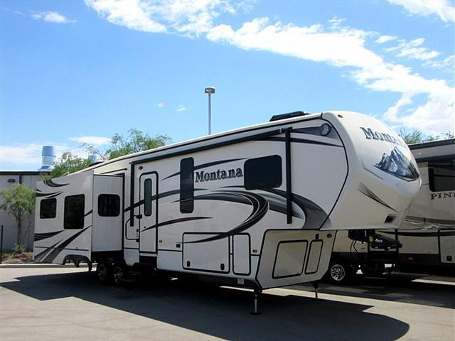 2015 Keystone Montana Photo