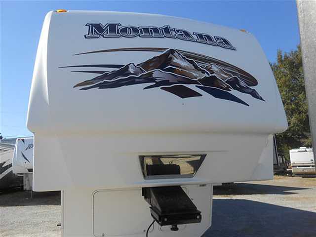2009 Keystone Montana Photo