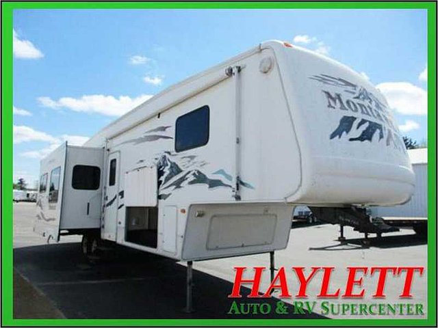 2005 Keystone Montana Photo
