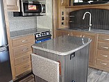 2016 Keystone Montana Photo #14
