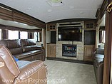 2016 Keystone Montana Photo #6