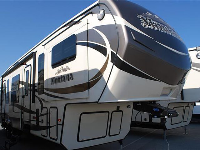2015 Keystone Montana Photo