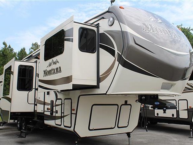 2015 Keystone Montana Photo