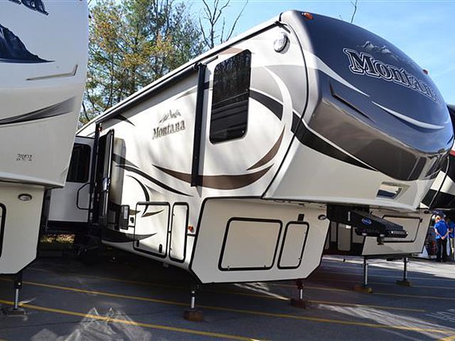 2015 Keystone Montana Photo