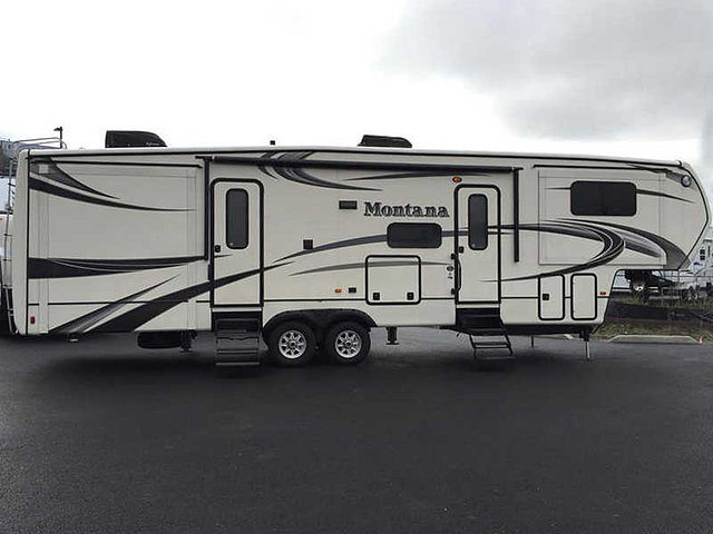2014 Keystone Montana Photo