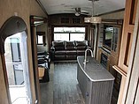 2016 Keystone Montana Photo #18