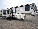 2015 Keystone Montana Photo #2