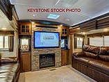 2015 Keystone Montana Photo #2