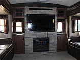 2016 Keystone Montana Photo #8