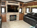 2016 Keystone Montana Photo #19