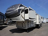 2016 Keystone Montana Photo #2