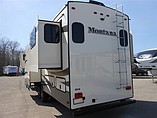 2016 Keystone Montana Photo #6