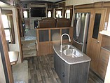 2016 Keystone Montana Photo #14