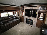 2016 Keystone Montana Photo #24