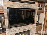 2016 Keystone Montana Photo #22