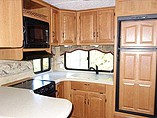 2008 Keystone Montana Photo #8