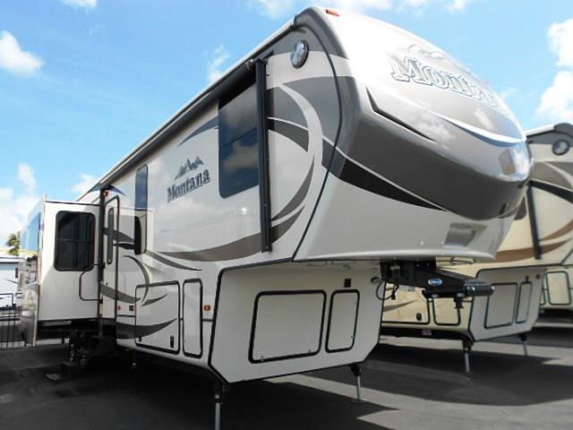 2015 Keystone Montana Photo