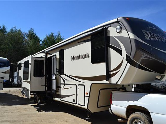 2016 Keystone Montana Photo