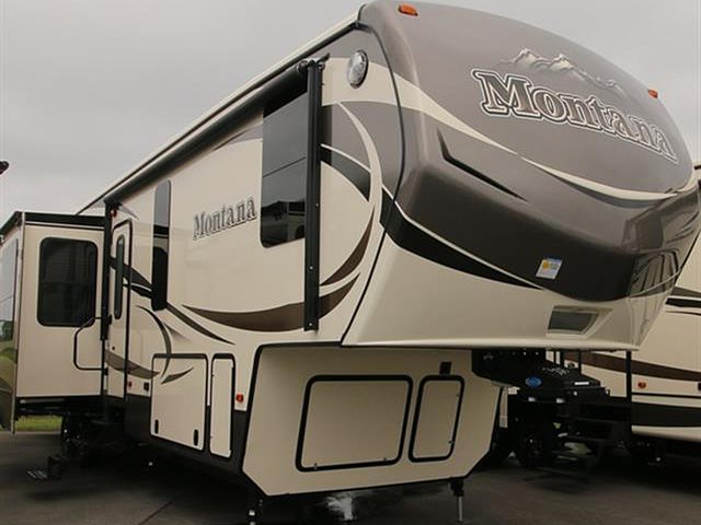 2016 Keystone Montana Photo
