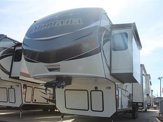 2016 Keystone Montana Photo