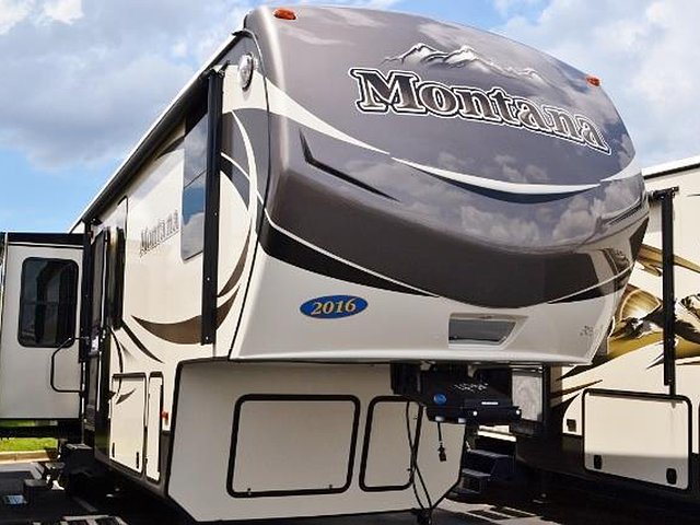 2016 Keystone Montana Photo