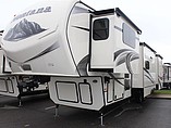 2015 Keystone Montana Photo #2