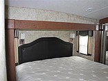 2012 Keystone Montana Photo #15