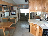 2007 Keystone Montana Photo #7