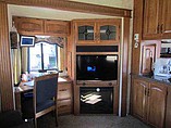 2010 Keystone Montana Hickory Photo #4