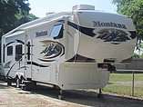 2010 Keystone Montana Hickory Photo #5