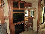 2010 Keystone Montana Hickory Photo #10