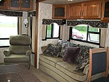 2011 Keystone Montana Hickory Photo #10
