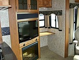 2011 Keystone Montana Hickory Photo #12