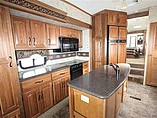 2011 Keystone Montana Hickory Photo #12