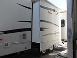 2011 Keystone Montana Hickory Photo #7