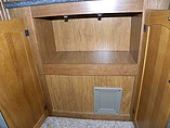 2010 Keystone Montana Hickory Photo #26